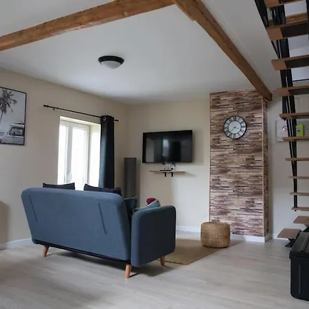 Avec En Mezzanine